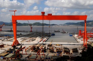 造船門式起重機(jī)